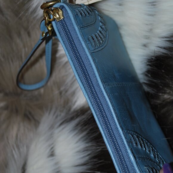 Coach New Baby Blue Wristlet/clutch - Picture 3 of 7